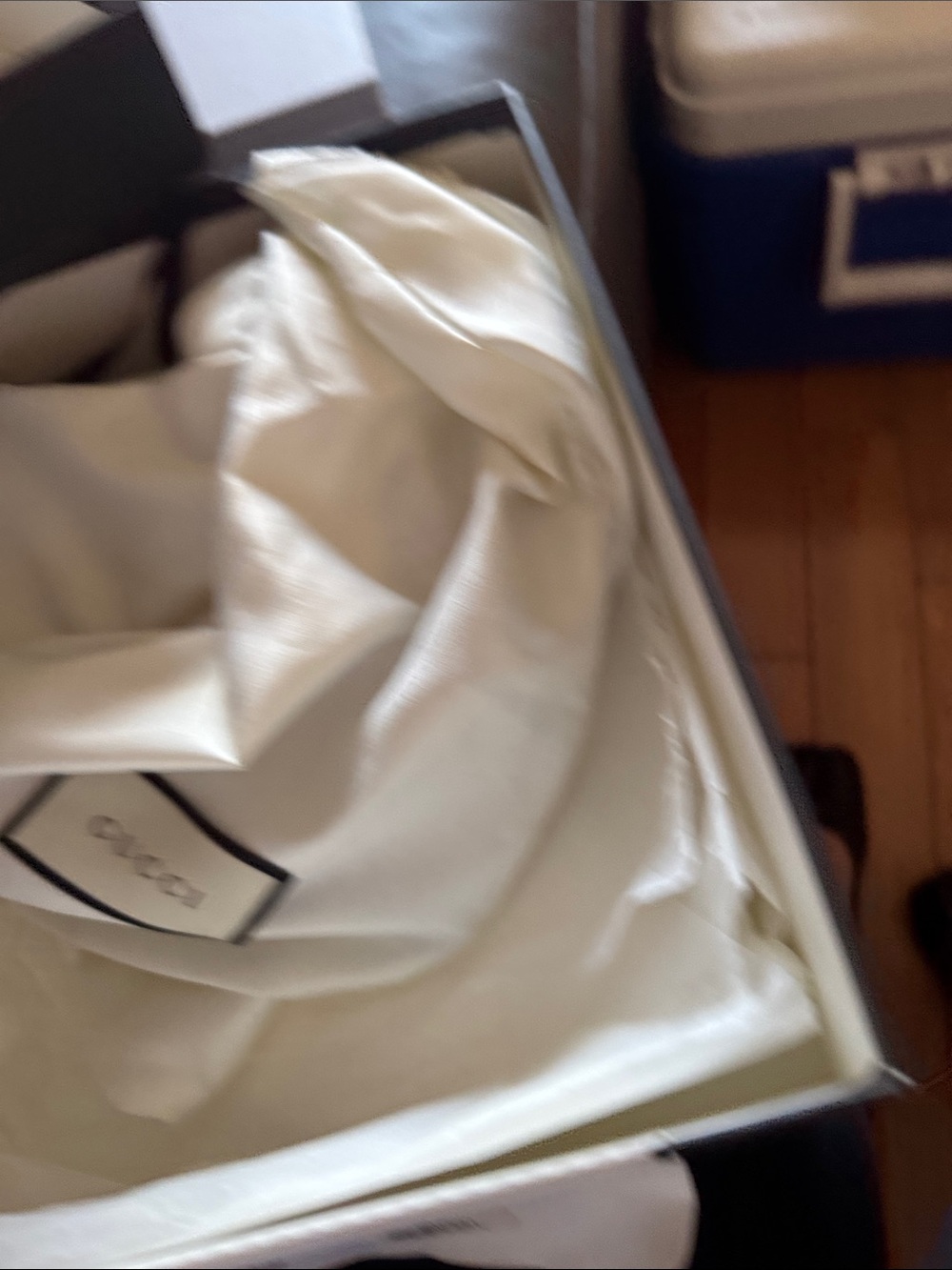 Gucci Black Shoe Box with White Label - Picture 4 of 7